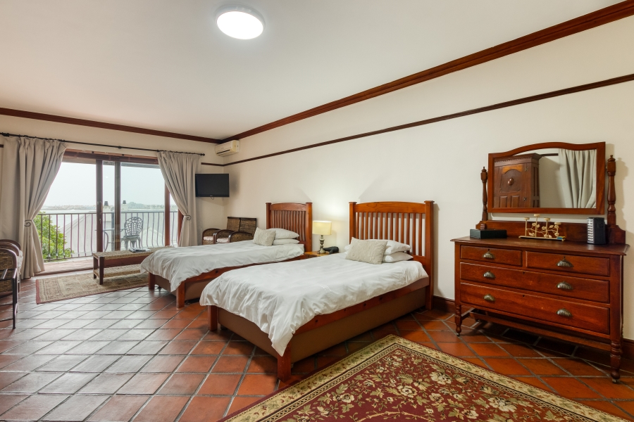 8 Bedroom Property for Sale in Gordons Bay Village Western Cape
